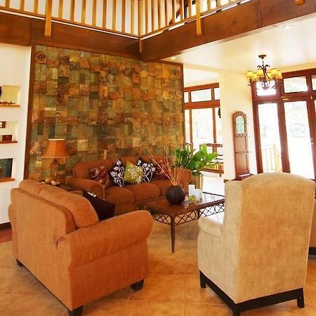 Pinegrove Lodge Mountain Resort Cagayan de Oro Esterno foto